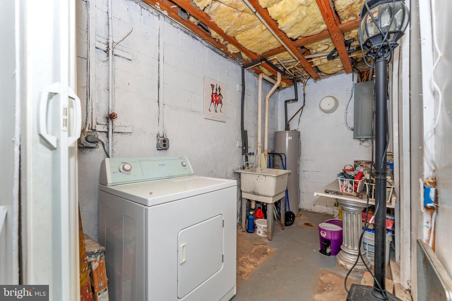 1643 11TH PL NE, WASHINGTON, District Of Columbia 20002, 4 Bedrooms Bedrooms, ,2 BathroomsBathrooms,Residential,For sale,1643 11TH PL NE,DCDC2191554 MLS # DCDC2191554