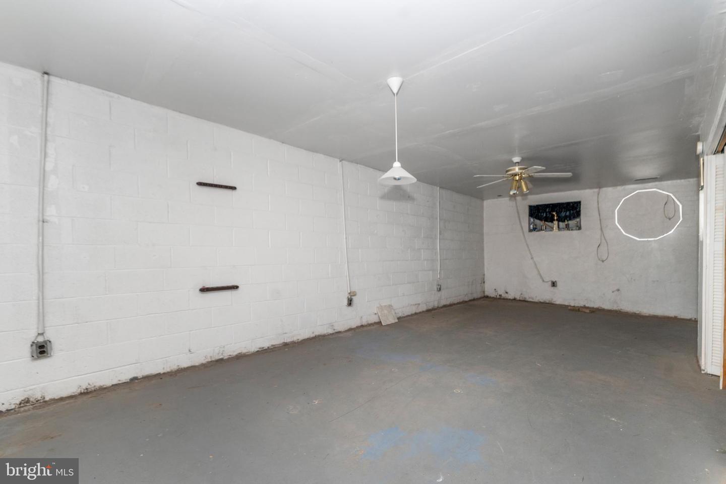 1643 11TH PL NE, WASHINGTON, District Of Columbia 20002, 4 Bedrooms Bedrooms, ,2 BathroomsBathrooms,Residential,For sale,1643 11TH PL NE,DCDC2191554 MLS # DCDC2191554
