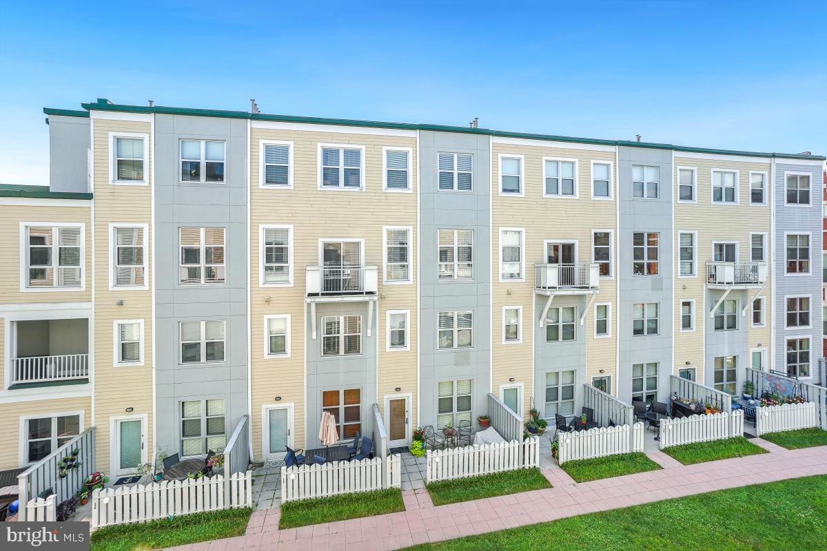 343 CEDAR ST NW #316, WASHINGTON, District Of Columbia 20012, 2 Bedrooms Bedrooms, ,2 BathroomsBathrooms,Residential,For sale,343 CEDAR ST NW #316,DCDC2208752 MLS # DCDC2208752