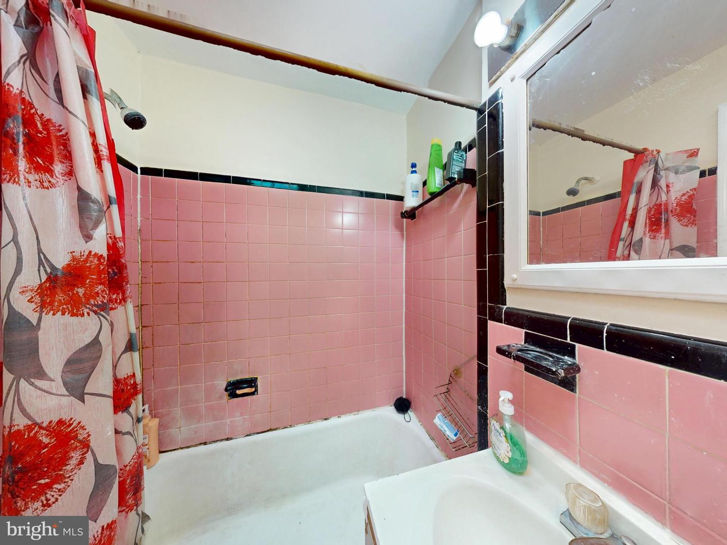 3730 EDISON ST, ALEXANDRIA, Virginia 22305, 3 Bedrooms Bedrooms, ,1 BathroomBathrooms,Residential,For sale,3730 EDISON ST,VAAX2047582 MLS # VAAX2047582