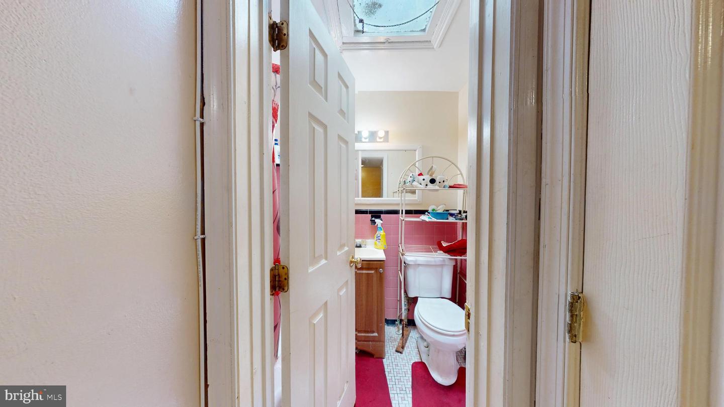 3730 EDISON ST, ALEXANDRIA, Virginia 22305, 3 Bedrooms Bedrooms, ,1 BathroomBathrooms,Residential,For sale,3730 EDISON ST,VAAX2047582 MLS # VAAX2047582
