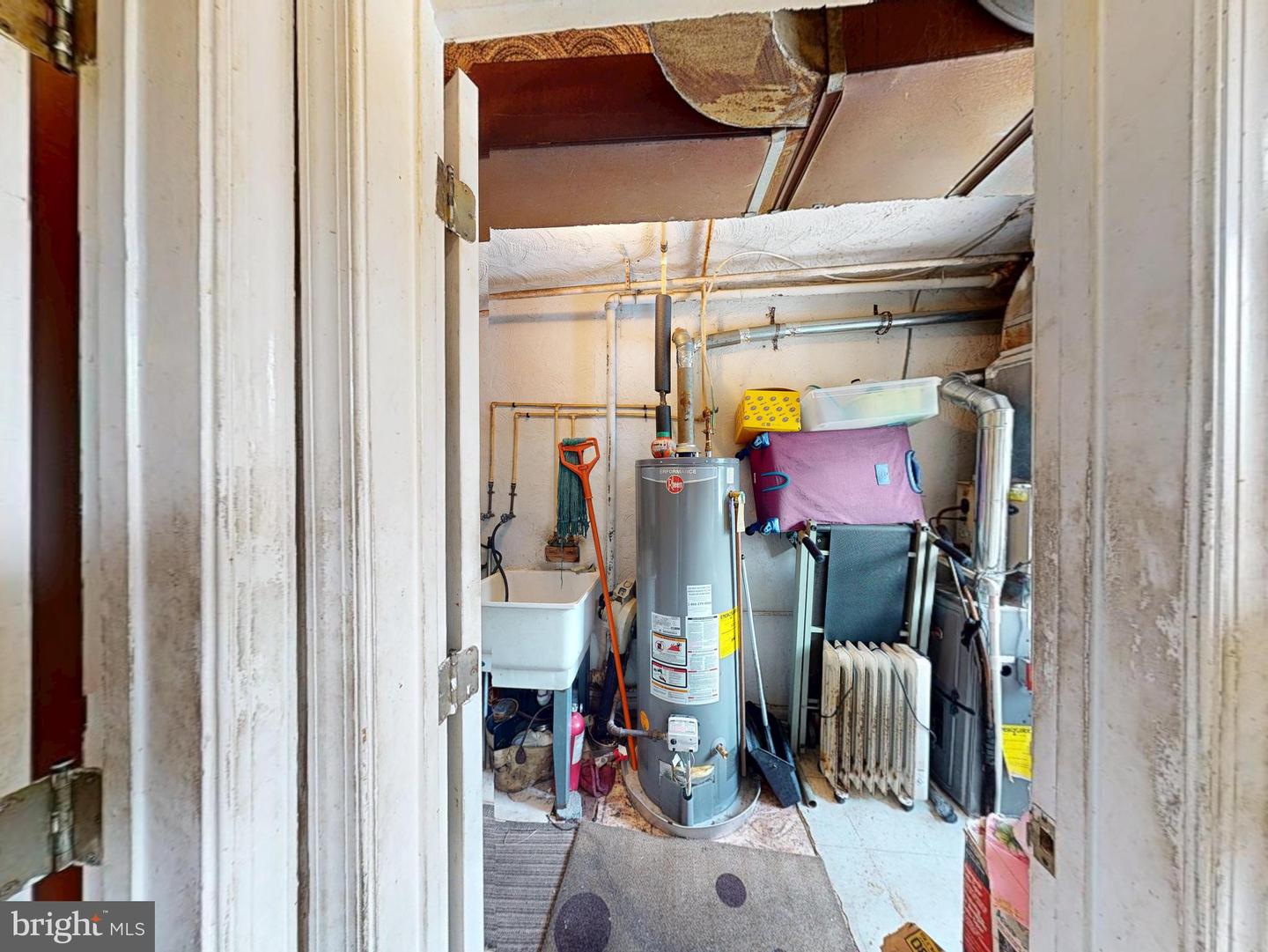 3730 EDISON ST, ALEXANDRIA, Virginia 22305, 3 Bedrooms Bedrooms, ,1 BathroomBathrooms,Residential,For sale,3730 EDISON ST,VAAX2047582 MLS # VAAX2047582