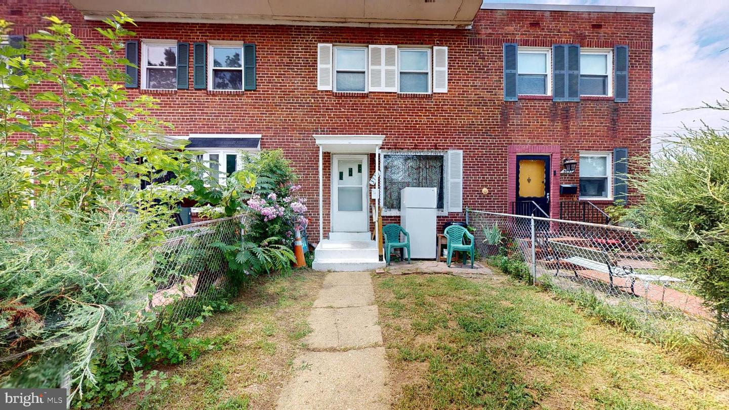 3730 EDISON ST, ALEXANDRIA, Virginia 22305, 3 Bedrooms Bedrooms, ,1 BathroomBathrooms,Residential,For sale,3730 EDISON ST,VAAX2047582 MLS # VAAX2047582
