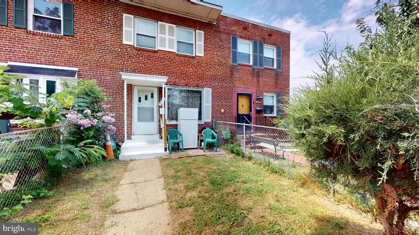 3730 EDISON ST, ALEXANDRIA, Virginia 22305, 3 Bedrooms Bedrooms, ,1 BathroomBathrooms,Residential,For sale,3730 EDISON ST,VAAX2047582 MLS # VAAX2047582