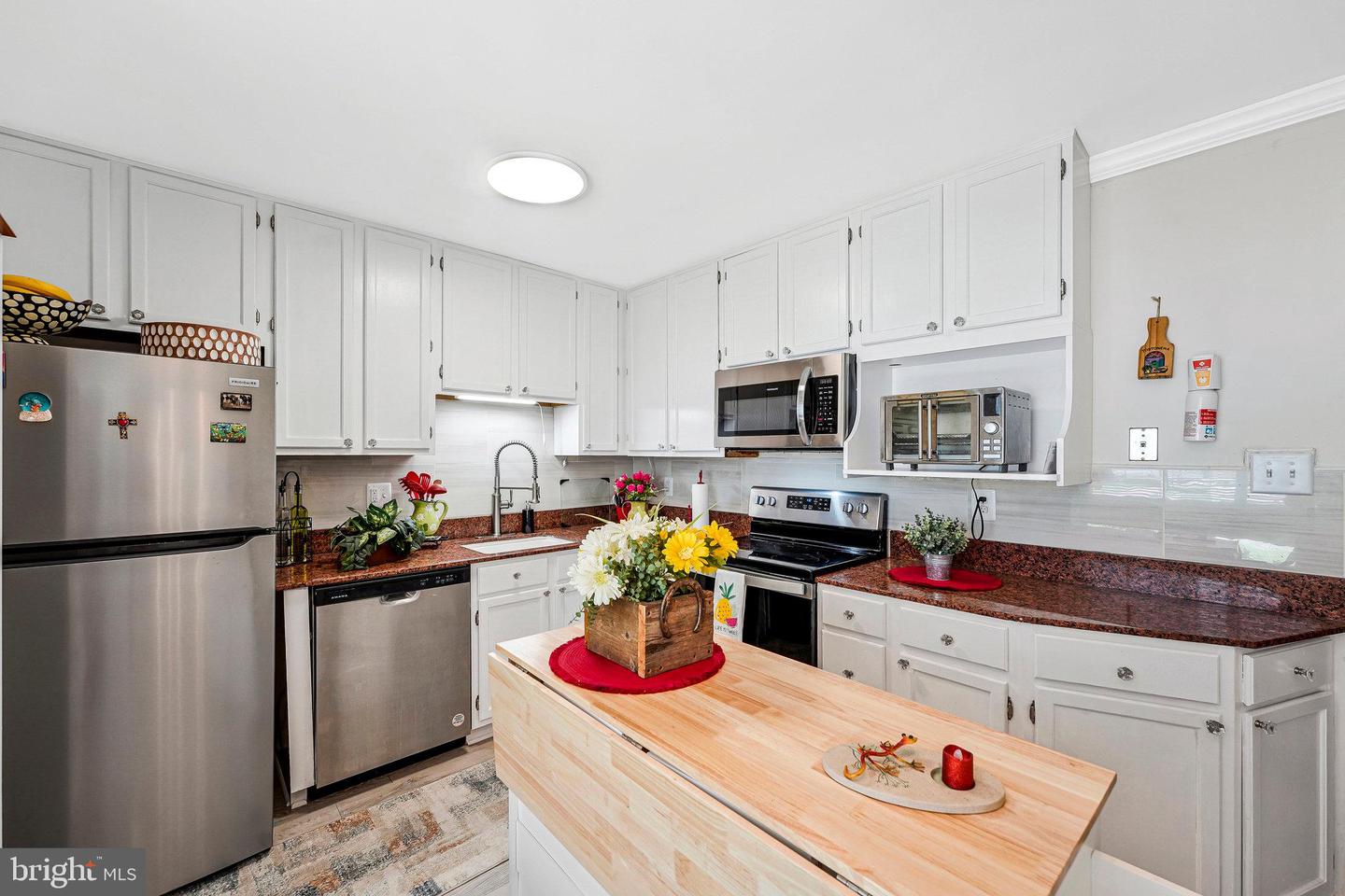 7520 CLEMSON CT, MANASSAS, Virginia 20109, 3 Bedrooms Bedrooms, ,2 BathroomsBathrooms,Residential,For sale,7520 CLEMSON CT,VAPW2099456 MLS # VAPW2099456