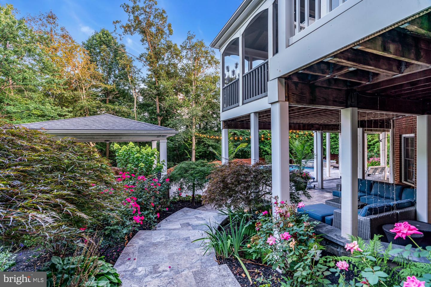 18908 GOOSE BLUFF CT, LEESBURG, Virginia 20176, 6 Bedrooms Bedrooms, ,4 BathroomsBathrooms,Residential,For sale,18908 GOOSE BLUFF CT,VALO2102588 MLS # VALO2102588