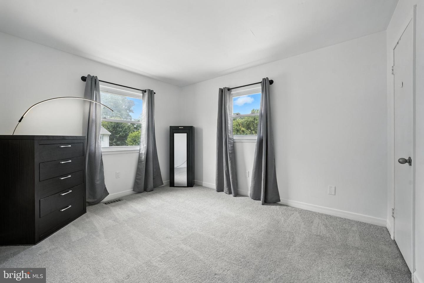 13005 KERRYDALE RD, WOODBRIDGE, Virginia 22193, 4 Bedrooms Bedrooms, ,2 BathroomsBathrooms,Residential,For sale,13005 KERRYDALE RD,VAPW2099580 MLS # VAPW2099580