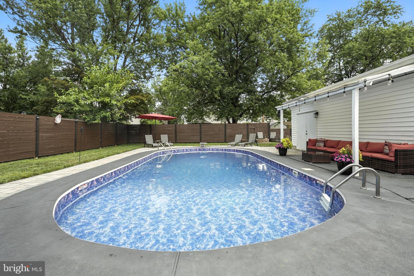 13005 KERRYDALE RD, WOODBRIDGE, Virginia 22193, 4 Bedrooms Bedrooms, ,2 BathroomsBathrooms,Residential,For sale,13005 KERRYDALE RD,VAPW2099580 MLS # VAPW2099580