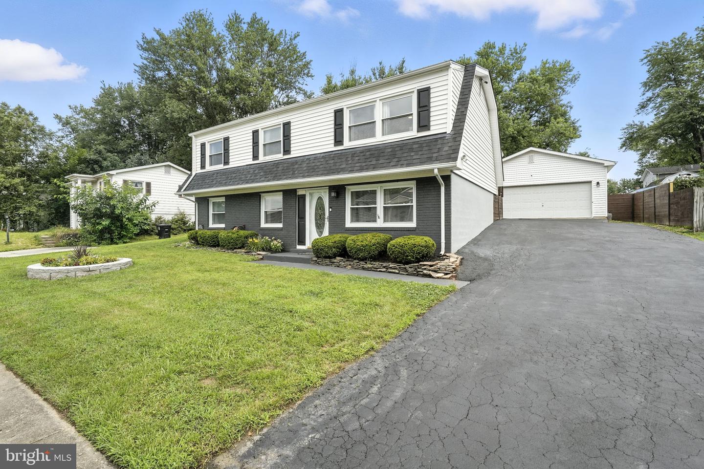 13005 KERRYDALE RD, WOODBRIDGE, Virginia 22193, 4 Bedrooms Bedrooms, ,2 BathroomsBathrooms,Residential,For sale,13005 KERRYDALE RD,VAPW2099580 MLS # VAPW2099580
