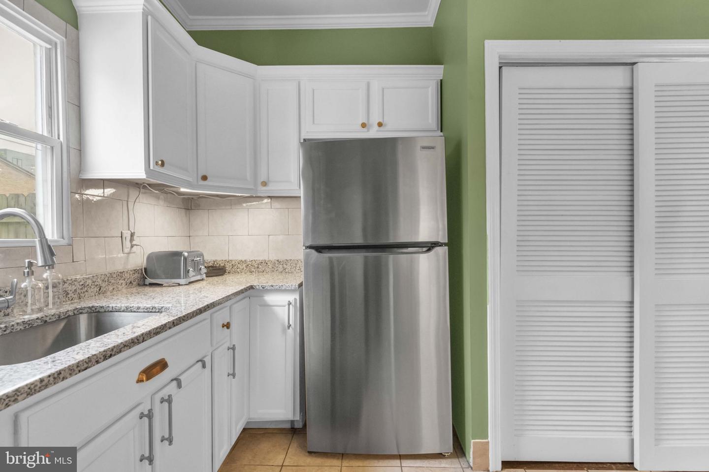 1526 GALES ST NE, WASHINGTON, District Of Columbia 20002, 2 Bedrooms Bedrooms, ,1 BathroomBathrooms,Residential,For sale,1526 GALES ST NE,DCDC2211108 MLS # DCDC2211108