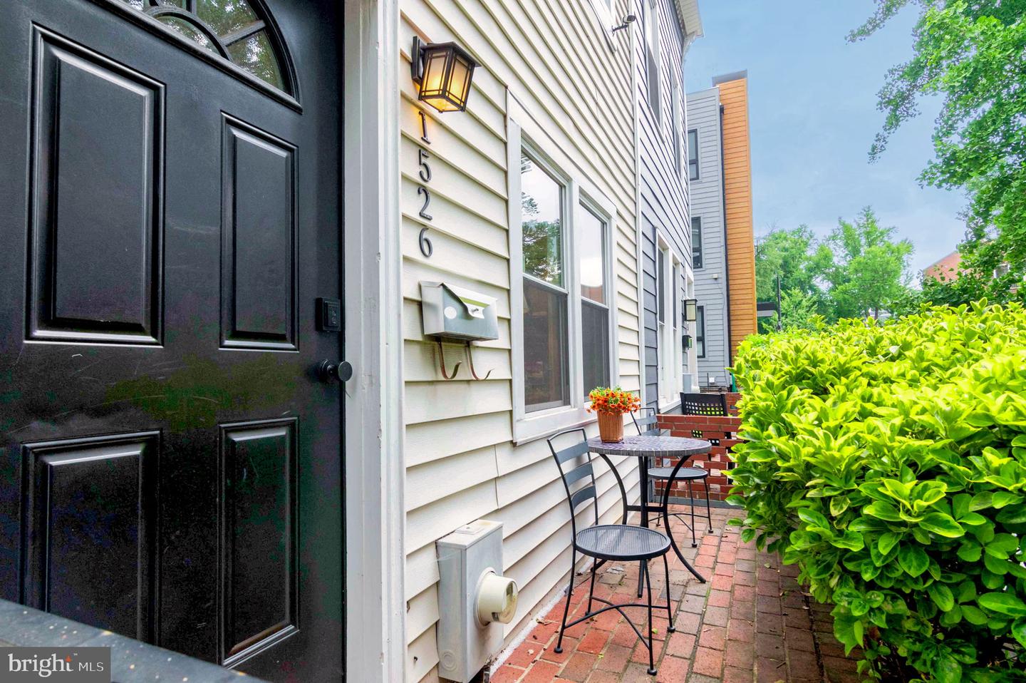 1526 GALES ST NE, WASHINGTON, District Of Columbia 20002, 2 Bedrooms Bedrooms, ,1 BathroomBathrooms,Residential,For sale,1526 GALES ST NE,DCDC2211108 MLS # DCDC2211108