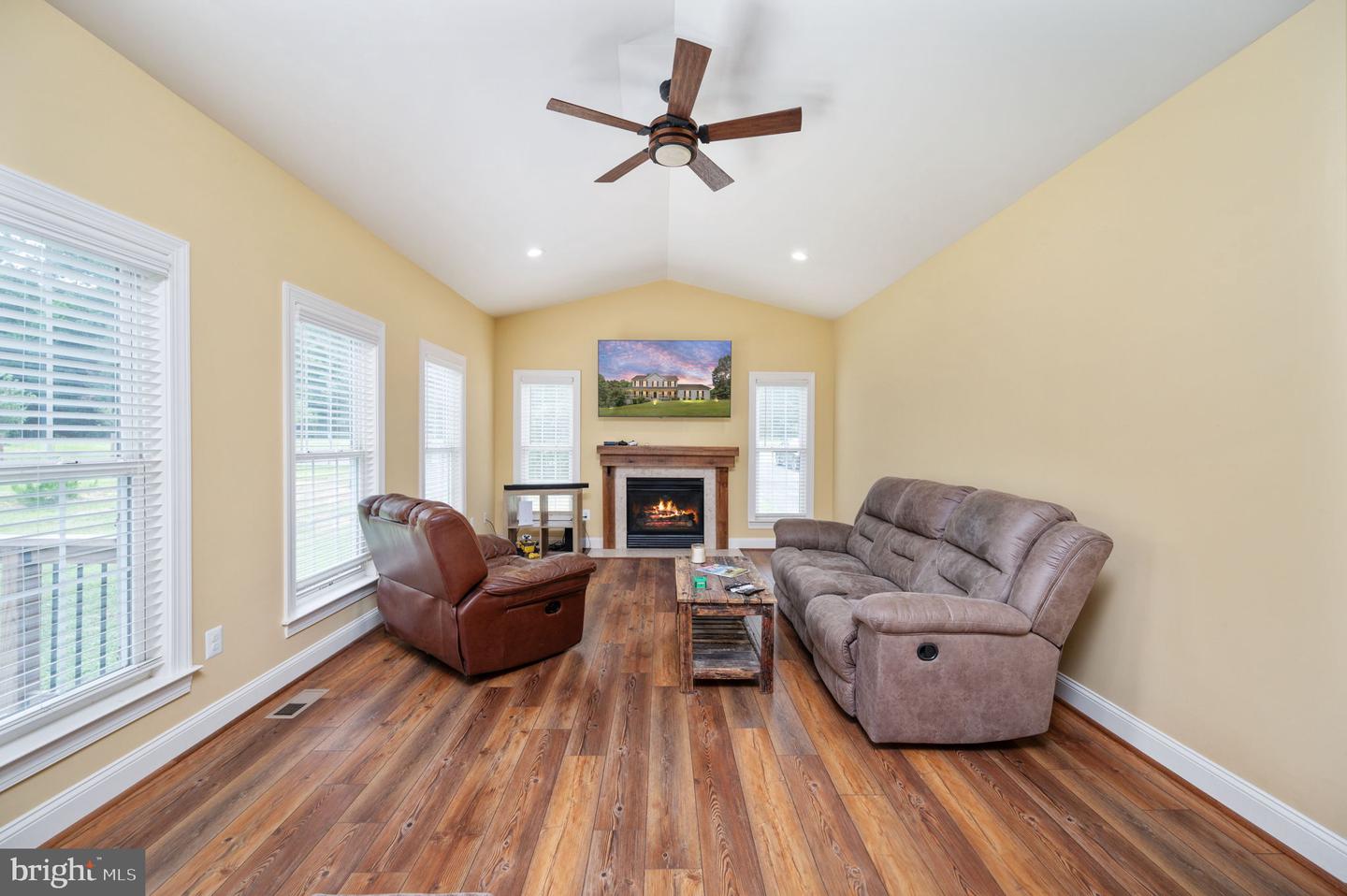 2182 TOWLES RD, MIDLAND, Virginia 22728, 5 Bedrooms Bedrooms, ,4 BathroomsBathrooms,Residential,For sale,2182 TOWLES RD,VAFQ2017552 MLS # VAFQ2017552