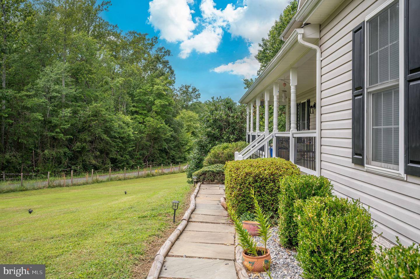 2182 TOWLES RD, MIDLAND, Virginia 22728, 5 Bedrooms Bedrooms, ,4 BathroomsBathrooms,Residential,For sale,2182 TOWLES RD,VAFQ2017552 MLS # VAFQ2017552