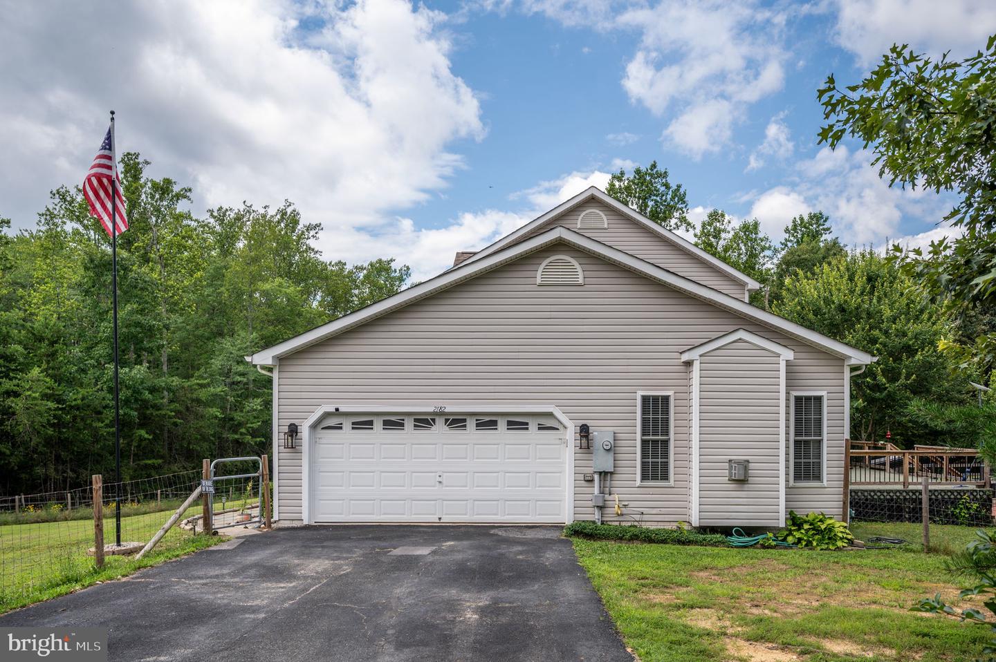 2182 TOWLES RD, MIDLAND, Virginia 22728, 5 Bedrooms Bedrooms, ,4 BathroomsBathrooms,Residential,For sale,2182 TOWLES RD,VAFQ2017552 MLS # VAFQ2017552