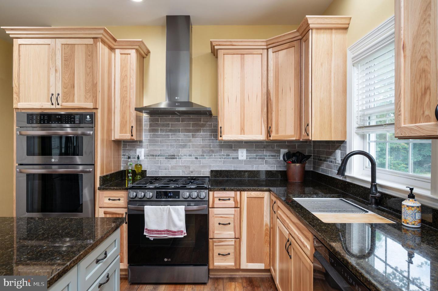 2182 TOWLES RD, MIDLAND, Virginia 22728, 5 Bedrooms Bedrooms, ,4 BathroomsBathrooms,Residential,For sale,2182 TOWLES RD,VAFQ2017552 MLS # VAFQ2017552