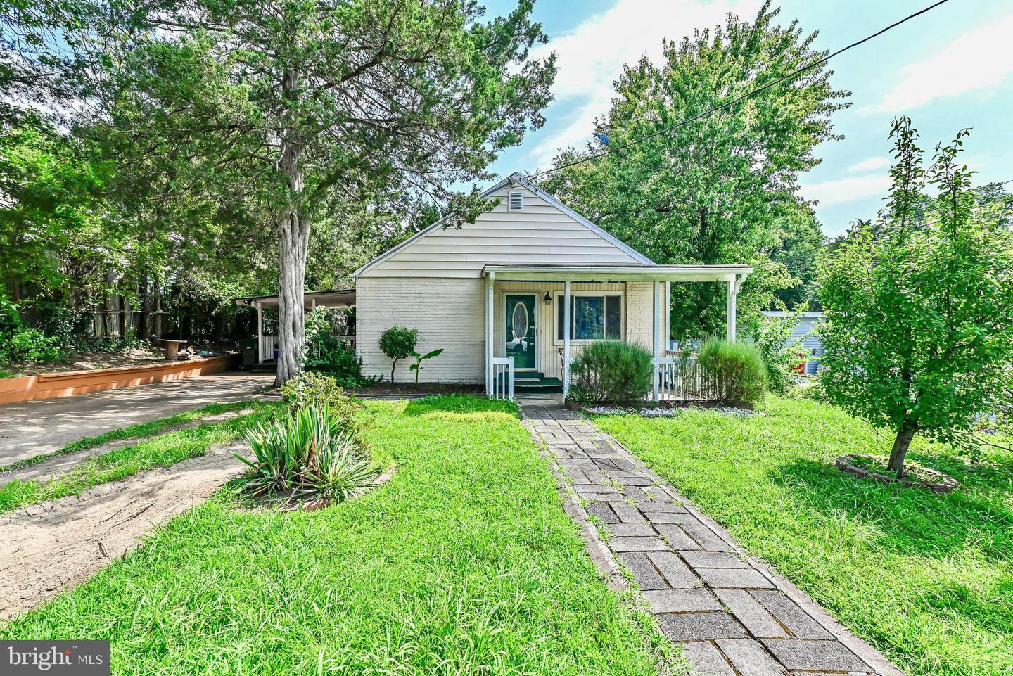 7421 HOWARD CT, FALLS CHURCH, Virginia 22043, 3 Bedrooms Bedrooms, ,1 BathroomBathrooms,Residential,For sale,7421 HOWARD CT,VAFX2257304 MLS # VAFX2257304