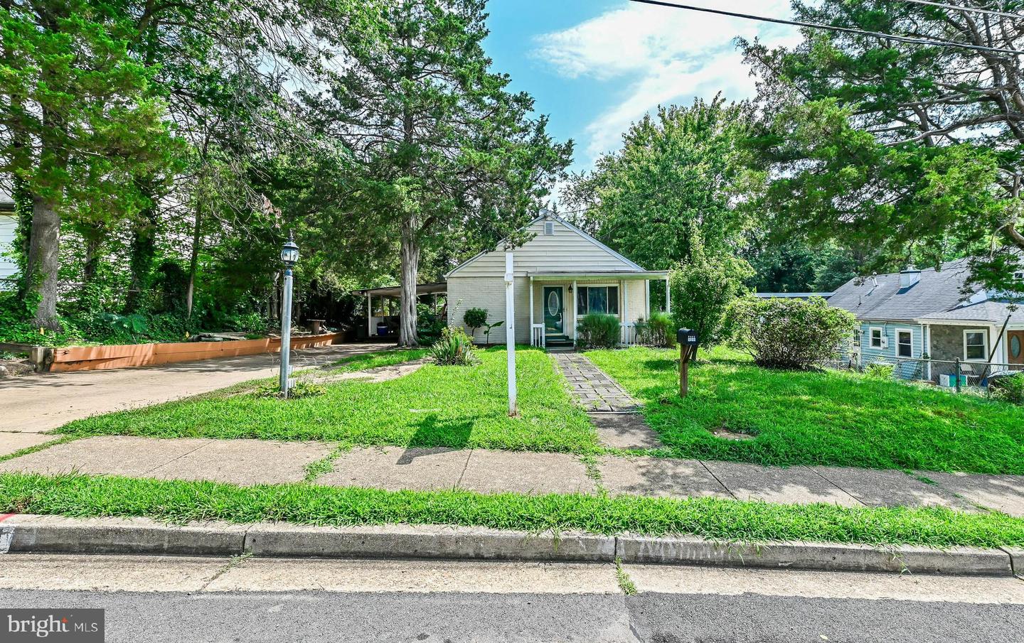 7421 HOWARD CT, FALLS CHURCH, Virginia 22043, 3 Bedrooms Bedrooms, ,1 BathroomBathrooms,Residential,For sale,7421 HOWARD CT,VAFX2257304 MLS # VAFX2257304