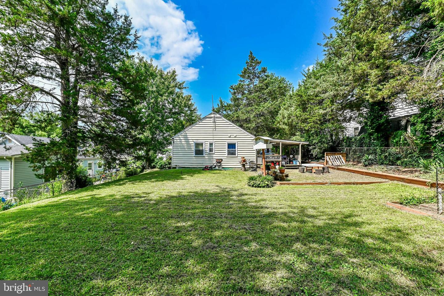 7421 HOWARD CT, FALLS CHURCH, Virginia 22043, 3 Bedrooms Bedrooms, ,1 BathroomBathrooms,Residential,For sale,7421 HOWARD CT,VAFX2257304 MLS # VAFX2257304