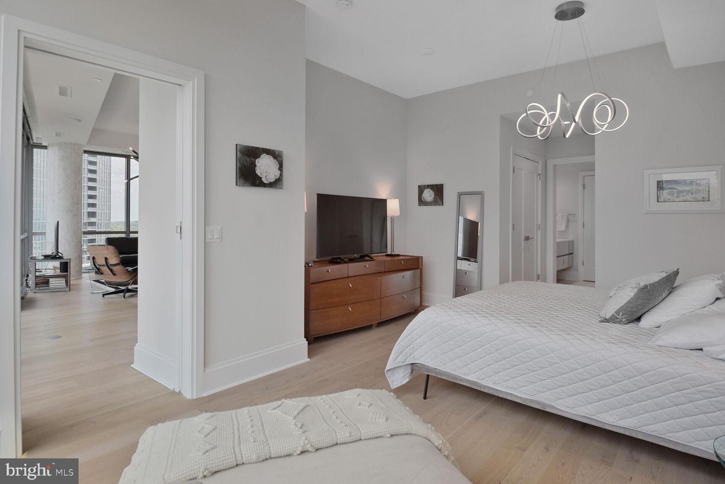 7887 JONES BRANCH DR #1004, MCLEAN, Virginia 22102, 2 Bedrooms Bedrooms, ,2 BathroomsBathrooms,Residential,For sale,7887 JONES BRANCH DR #1004,VAFX2257380 MLS # VAFX2257380