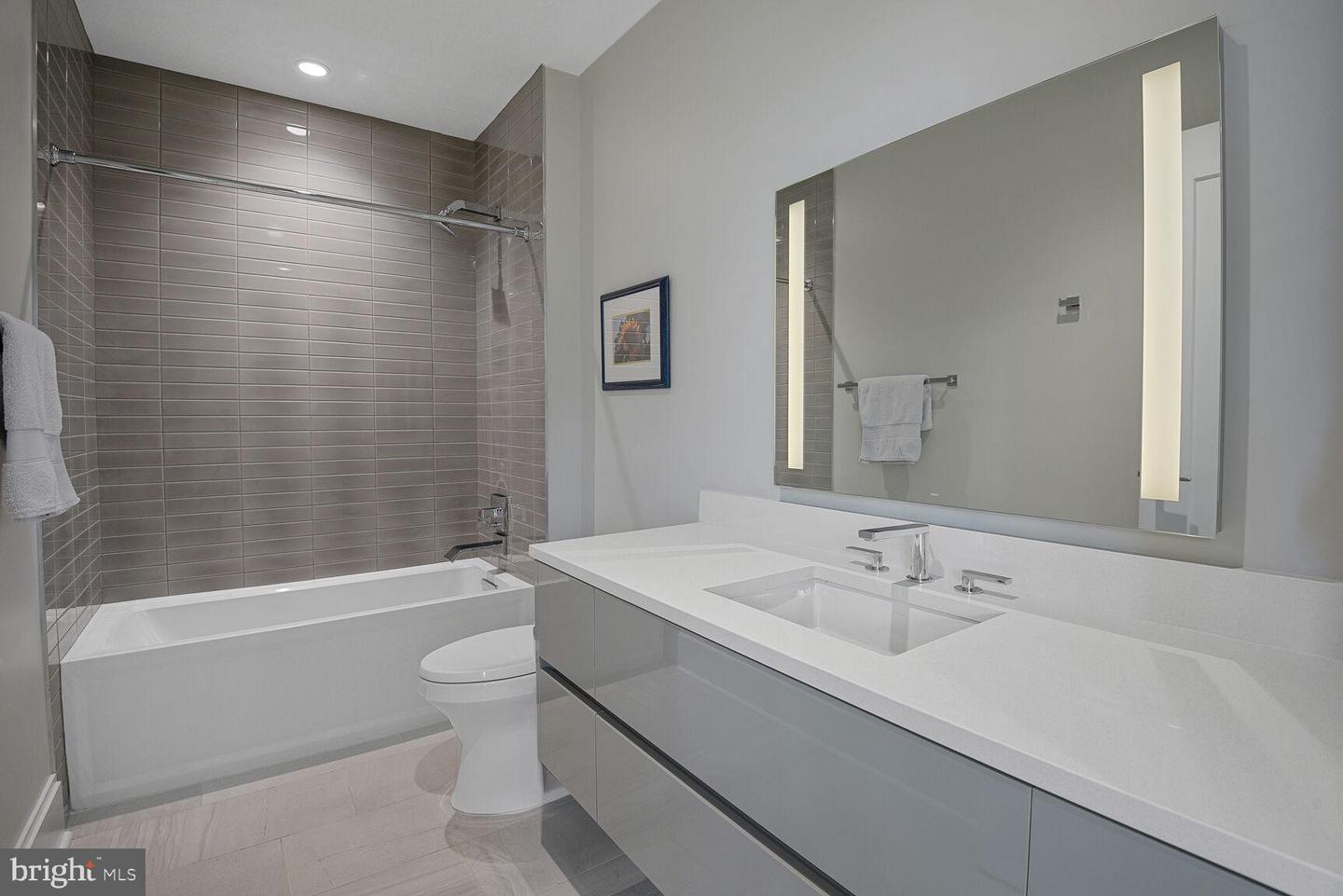 7887 JONES BRANCH DR #1004, MCLEAN, Virginia 22102, 2 Bedrooms Bedrooms, ,2 BathroomsBathrooms,Residential,For sale,7887 JONES BRANCH DR #1004,VAFX2257380 MLS # VAFX2257380