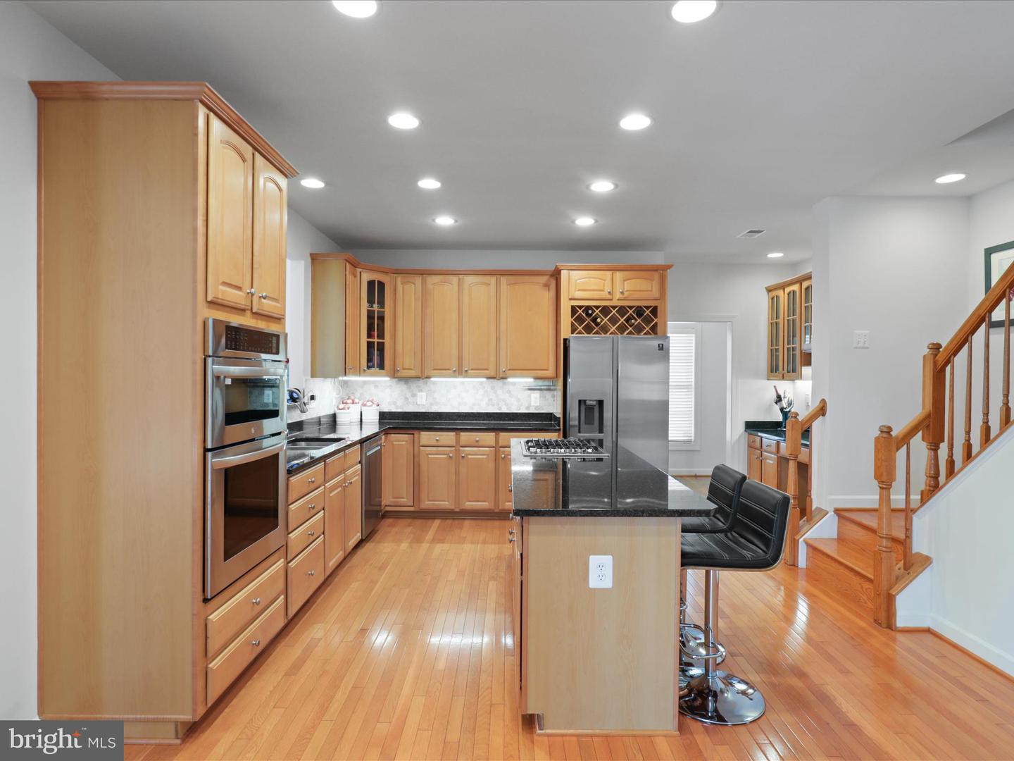13573 DIANTHUS CT, CENTREVILLE, Virginia 20120, 5 Bedrooms Bedrooms, ,4 BathroomsBathrooms,Residential,For sale,13573 DIANTHUS CT,VAFX2257472 MLS # VAFX2257472