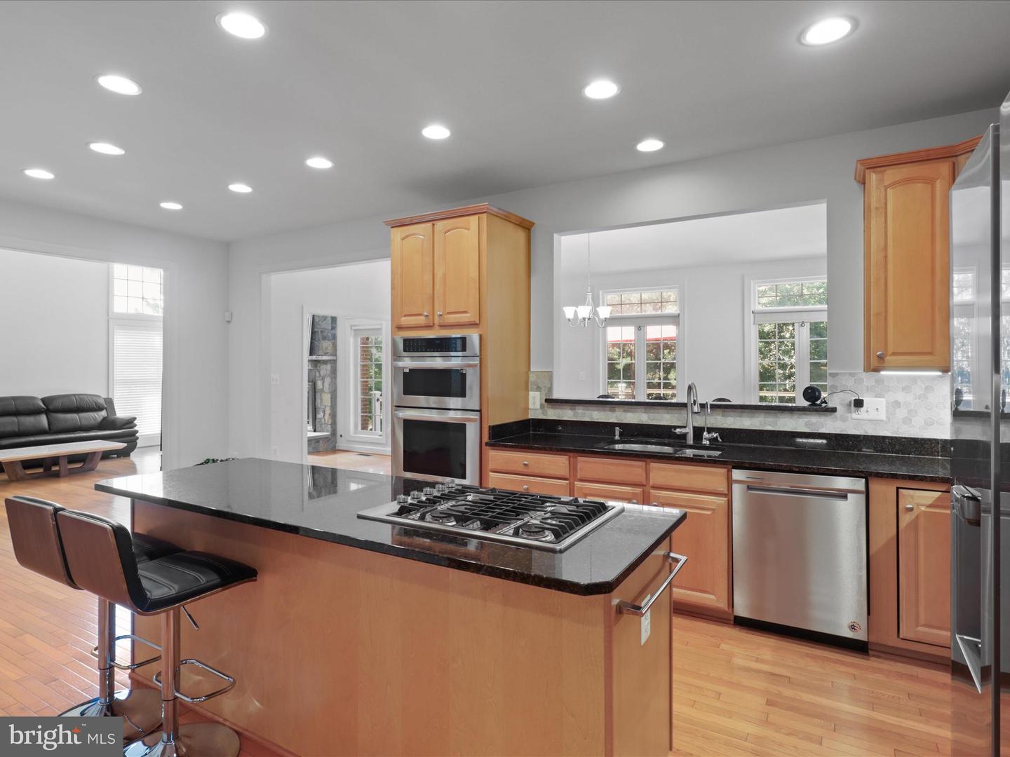 13573 DIANTHUS CT, CENTREVILLE, Virginia 20120, 5 Bedrooms Bedrooms, ,4 BathroomsBathrooms,Residential,For sale,13573 DIANTHUS CT,VAFX2257472 MLS # VAFX2257472
