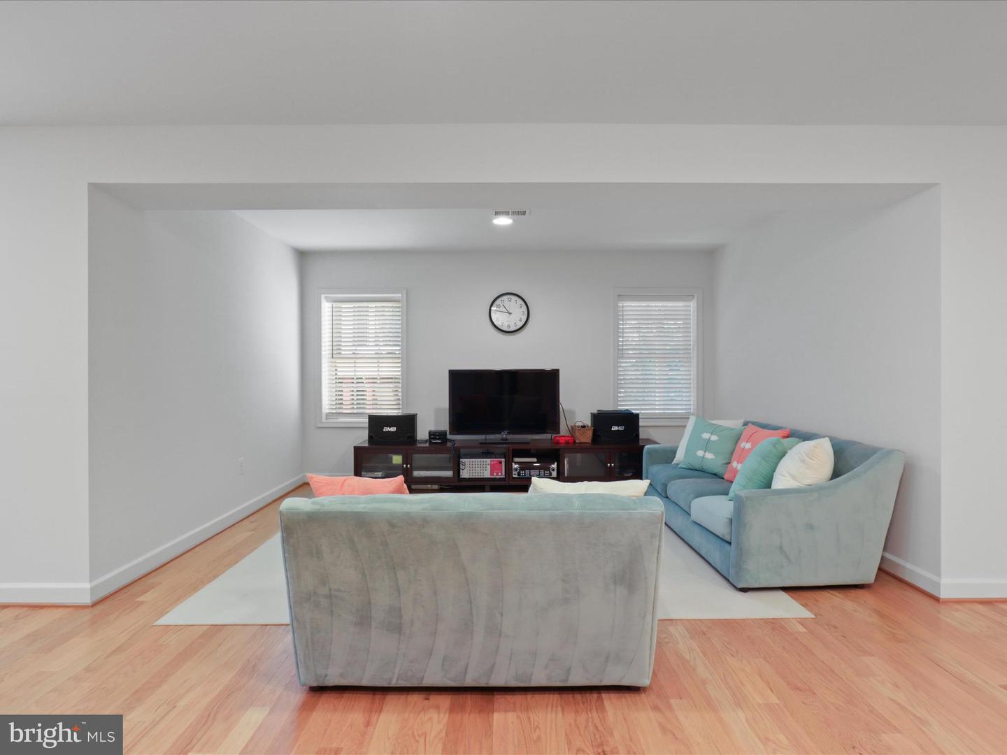 13573 DIANTHUS CT, CENTREVILLE, Virginia 20120, 5 Bedrooms Bedrooms, ,4 BathroomsBathrooms,Residential,For sale,13573 DIANTHUS CT,VAFX2257472 MLS # VAFX2257472