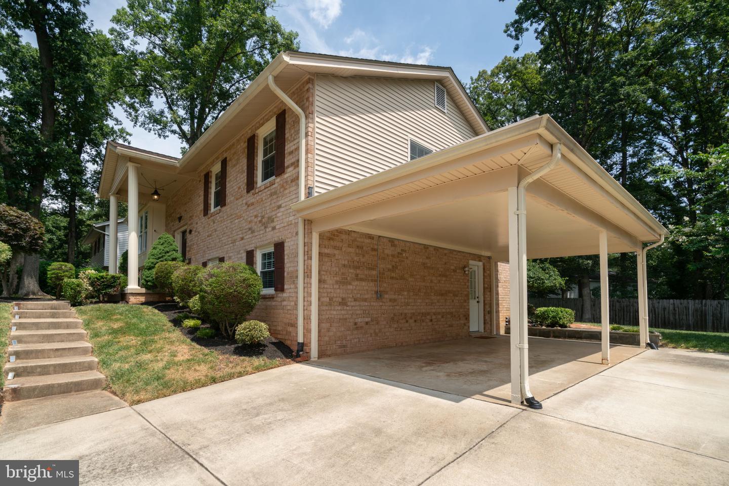 3821 WINTERSET DR, ANNANDALE, Virginia 22003, 4 Bedrooms Bedrooms, ,3 BathroomsBathrooms,Residential,For sale,3821 WINTERSET DR,VAFX2257540 MLS # VAFX2257540
