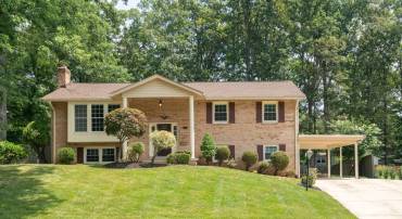 3821 WINTERSET DR, ANNANDALE, Virginia 22003, 4 Bedrooms Bedrooms, ,3 BathroomsBathrooms,Residential,For sale,3821 WINTERSET DR,VAFX2257540 MLS # VAFX2257540