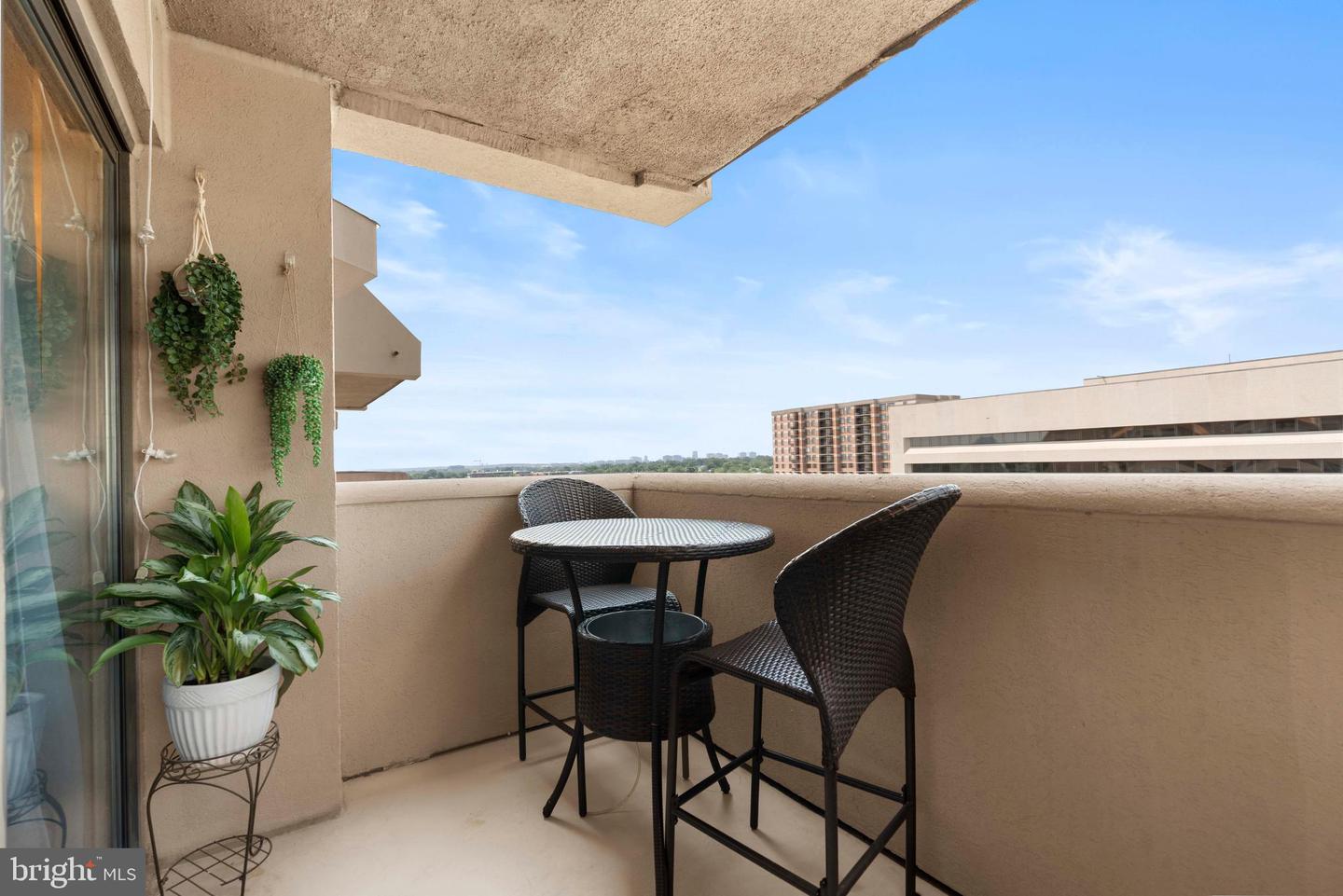 1301 N COURTHOUSE RD #1709, ARLINGTON, Virginia 22201, 1 Bedroom Bedrooms, ,1 BathroomBathrooms,Residential,For sale,1301 N COURTHOUSE RD #1709,VAAR2061376 MLS # VAAR2061376
