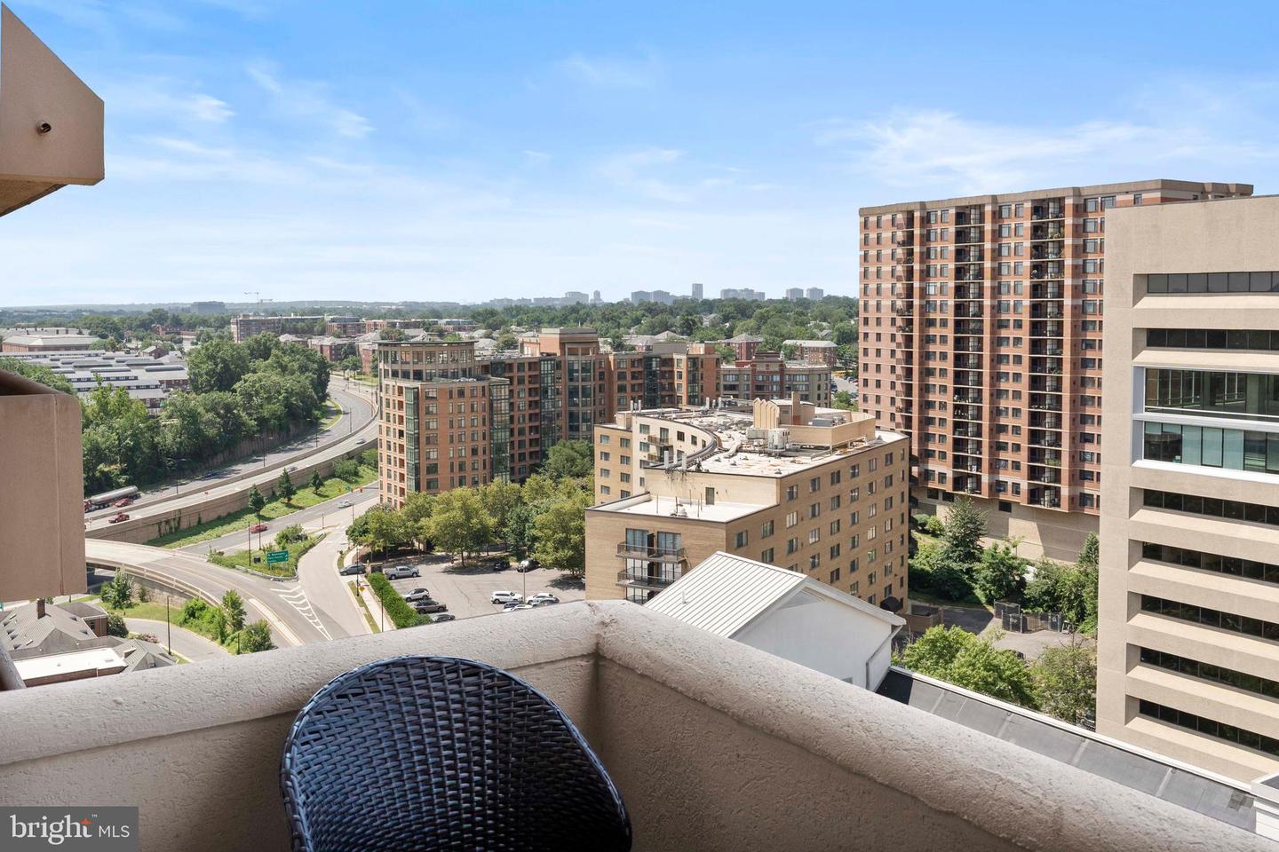 1301 N COURTHOUSE RD #1709, ARLINGTON, Virginia 22201, 1 Bedroom Bedrooms, ,1 BathroomBathrooms,Residential,For sale,1301 N COURTHOUSE RD #1709,VAAR2061376 MLS # VAAR2061376