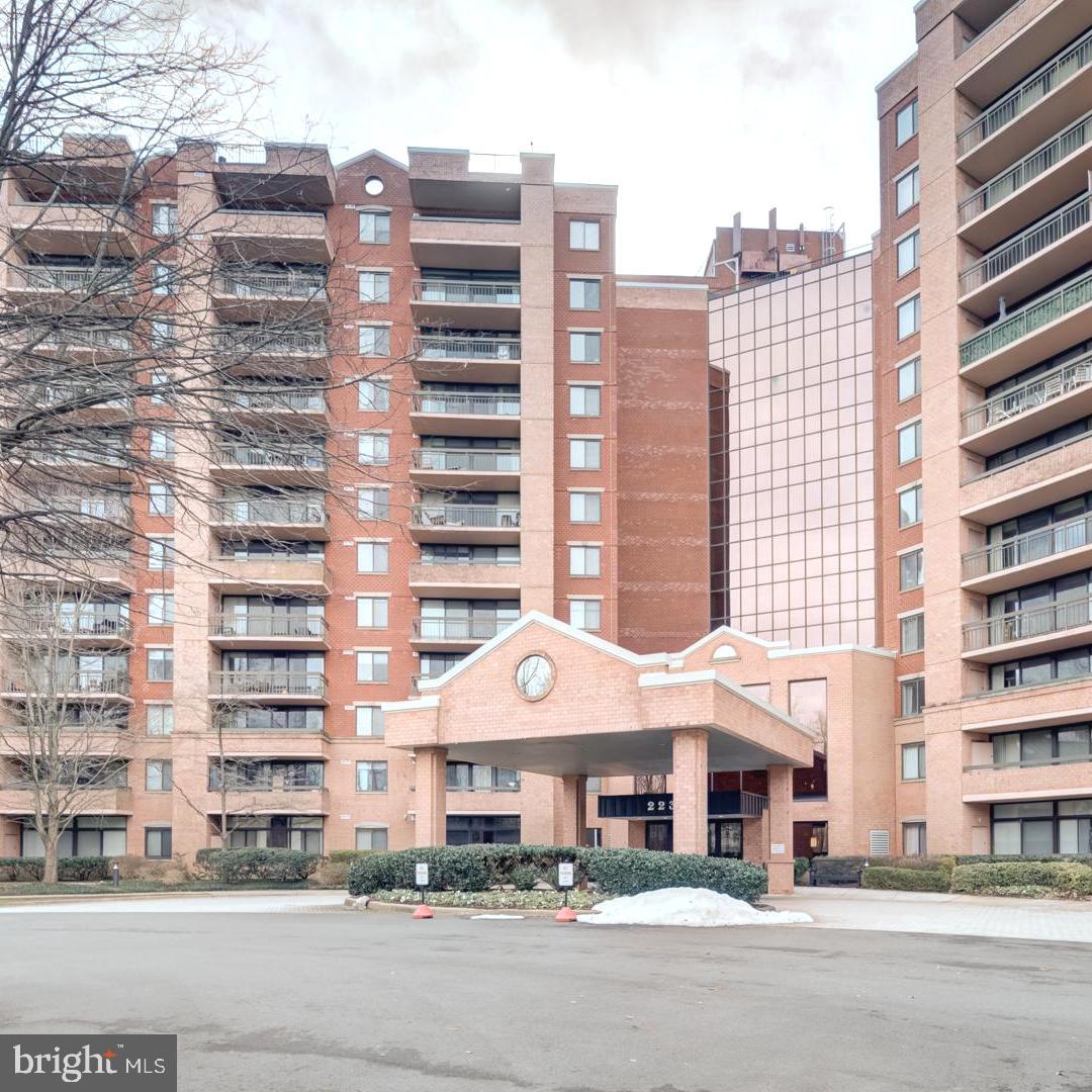 2230 GEORGE C MARSHALL DR #1127, FALLS CHURCH, Virginia 22043, 2 Bedrooms Bedrooms, ,2 BathroomsBathrooms,Residential,For sale,2230 GEORGE C MARSHALL DR #1127,VAFX2258258 MLS # VAFX2258258