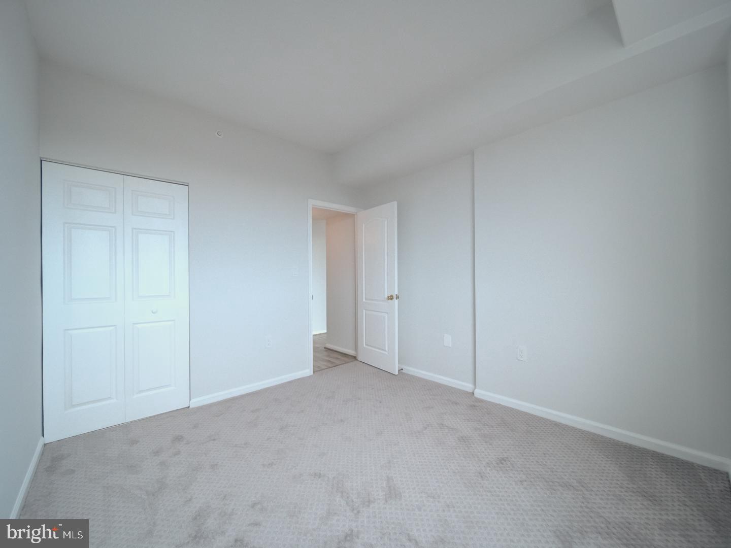 2230 GEORGE C MARSHALL DR #1127, FALLS CHURCH, Virginia 22043, 2 Bedrooms Bedrooms, ,2 BathroomsBathrooms,Residential,For sale,2230 GEORGE C MARSHALL DR #1127,VAFX2258258 MLS # VAFX2258258