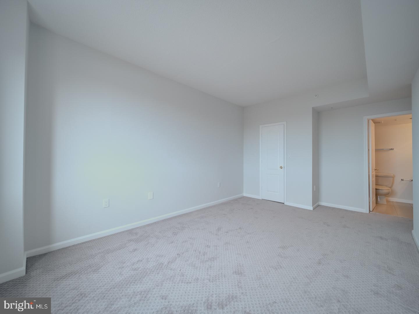 2230 GEORGE C MARSHALL DR #1127, FALLS CHURCH, Virginia 22043, 2 Bedrooms Bedrooms, ,2 BathroomsBathrooms,Residential,For sale,2230 GEORGE C MARSHALL DR #1127,VAFX2258258 MLS # VAFX2258258