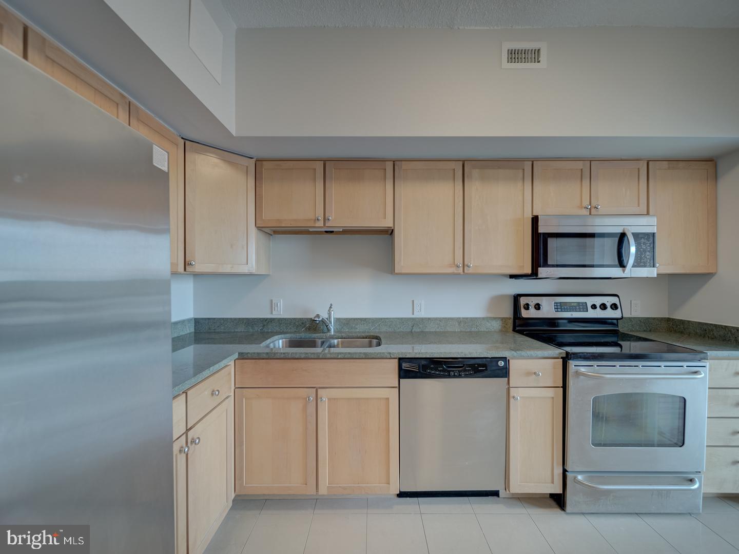 2230 GEORGE C MARSHALL DR #1127, FALLS CHURCH, Virginia 22043, 2 Bedrooms Bedrooms, ,2 BathroomsBathrooms,Residential,For sale,2230 GEORGE C MARSHALL DR #1127,VAFX2258258 MLS # VAFX2258258
