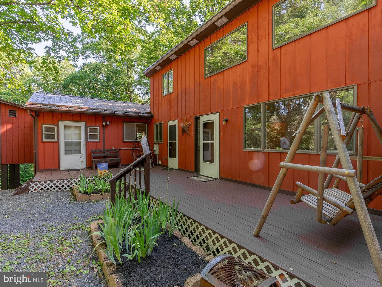 1045 SUNDANCE MOUNTAIN RD, NEW MARKET, Virginia 22844, 4 Bedrooms Bedrooms, ,3 BathroomsBathrooms,Residential,For sale,1045 SUNDANCE MOUNTAIN RD,VASH2012130 MLS # VASH2012130