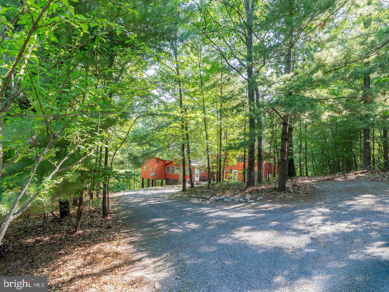 1045 SUNDANCE MOUNTAIN RD, NEW MARKET, Virginia 22844, 4 Bedrooms Bedrooms, ,3 BathroomsBathrooms,Residential,For sale,1045 SUNDANCE MOUNTAIN RD,VASH2012130 MLS # VASH2012130