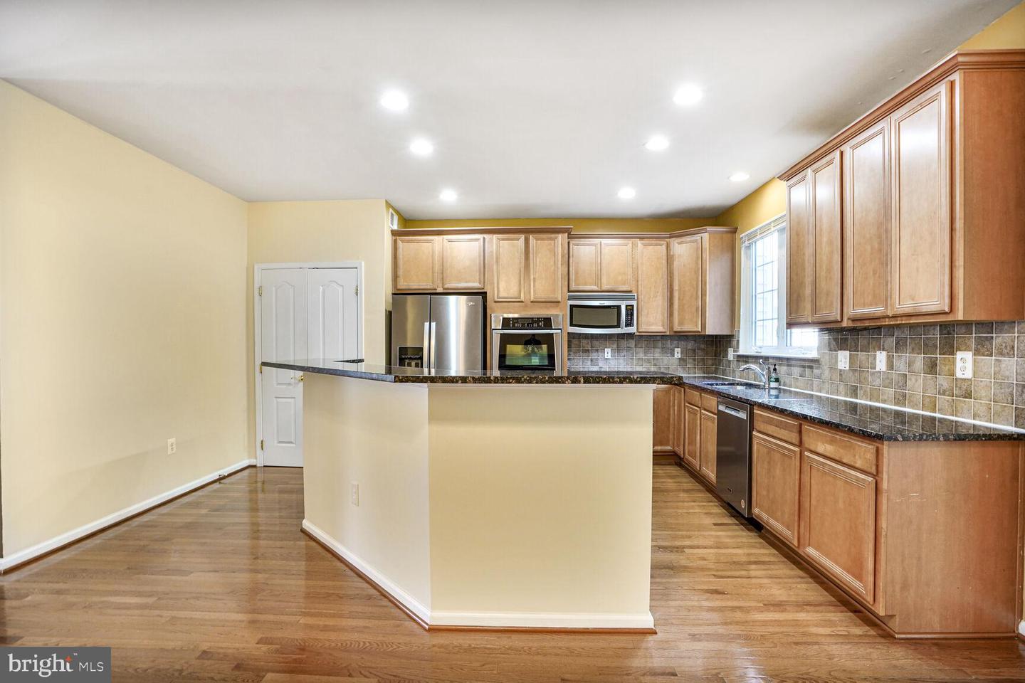 9798 CORBETT PL, MANASSAS PARK, Virginia 20111, 3 Bedrooms Bedrooms, ,3 BathroomsBathrooms,Residential,For sale,9798 CORBETT PL,VAMP2003196 MLS # VAMP2003196