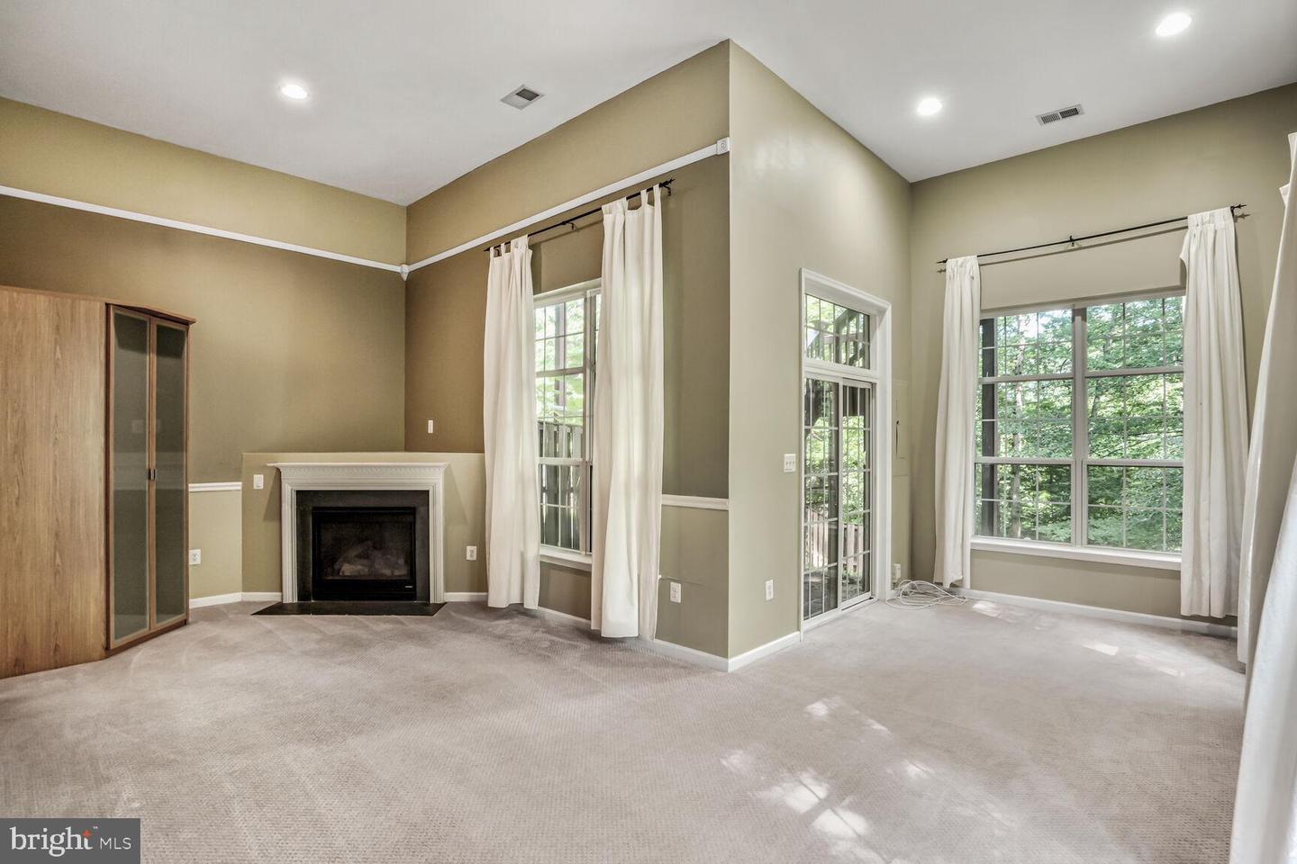 9798 CORBETT PL, MANASSAS PARK, Virginia 20111, 3 Bedrooms Bedrooms, ,3 BathroomsBathrooms,Residential,For sale,9798 CORBETT PL,VAMP2003196 MLS # VAMP2003196