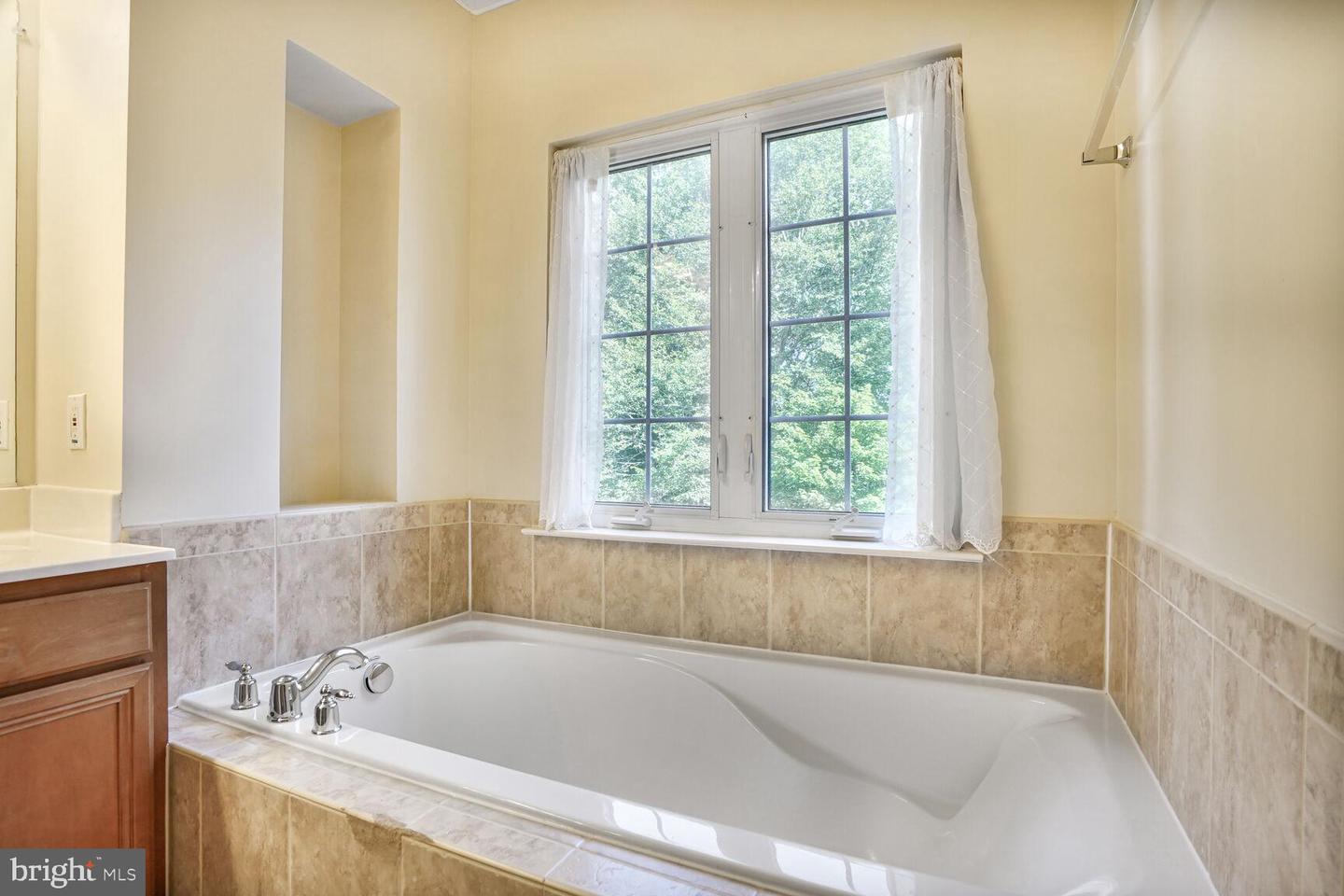 9798 CORBETT PL, MANASSAS PARK, Virginia 20111, 3 Bedrooms Bedrooms, ,3 BathroomsBathrooms,Residential,For sale,9798 CORBETT PL,VAMP2003196 MLS # VAMP2003196