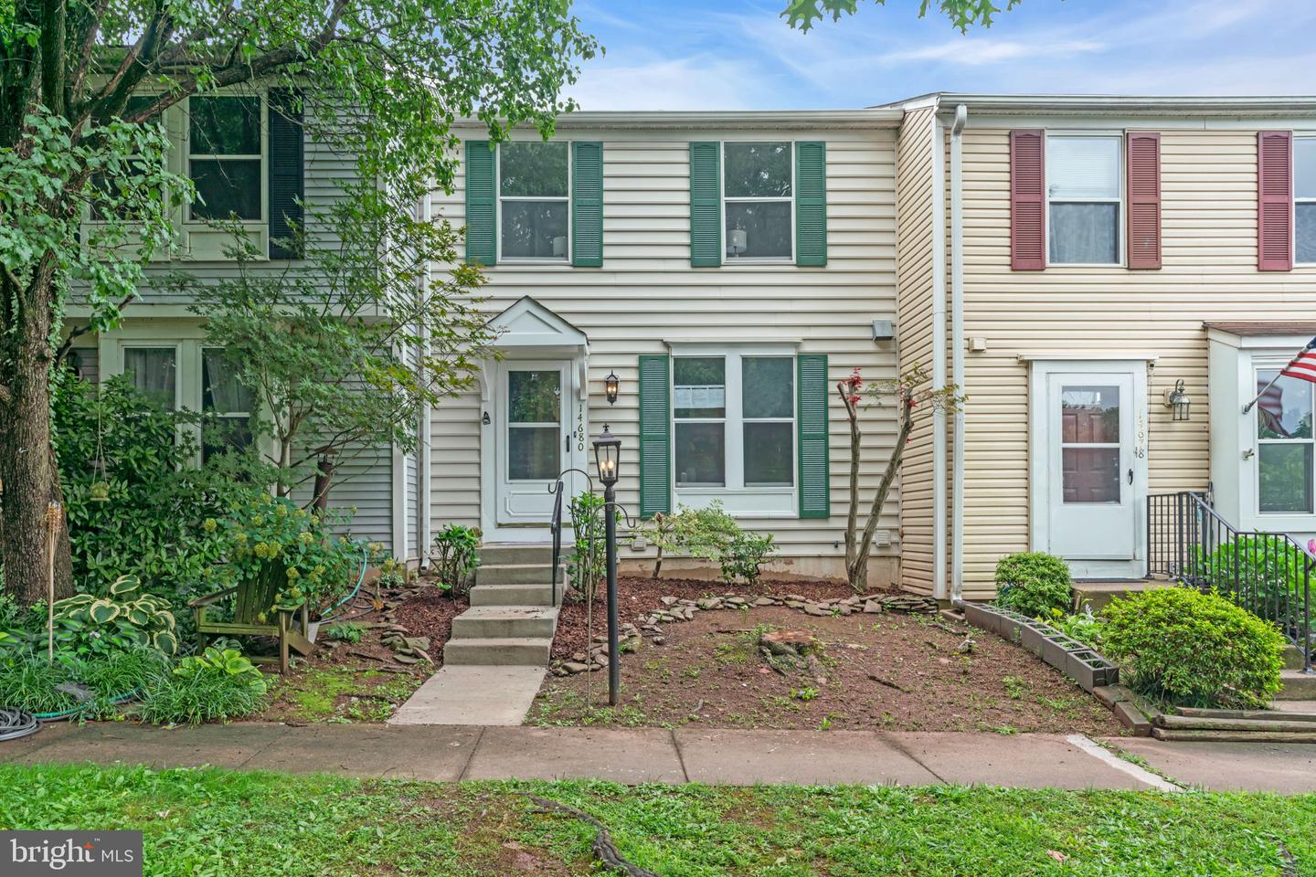 14680 STONE CROSSING CT, CENTREVILLE, Virginia 20120, 3 Bedrooms Bedrooms, 3 Rooms Rooms,3 BathroomsBathrooms,Residential,For sale,14680 STONE CROSSING CT,VAFX2244070 MLS # VAFX2244070