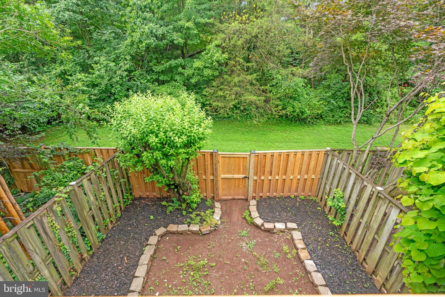 14680 STONE CROSSING CT, CENTREVILLE, Virginia 20120, 3 Bedrooms Bedrooms, 3 Rooms Rooms,3 BathroomsBathrooms,Residential,For sale,14680 STONE CROSSING CT,VAFX2244070 MLS # VAFX2244070