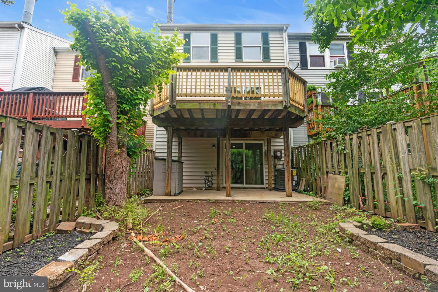 14680 STONE CROSSING CT, CENTREVILLE, Virginia 20120, 3 Bedrooms Bedrooms, 3 Rooms Rooms,3 BathroomsBathrooms,Residential,For sale,14680 STONE CROSSING CT,VAFX2244070 MLS # VAFX2244070