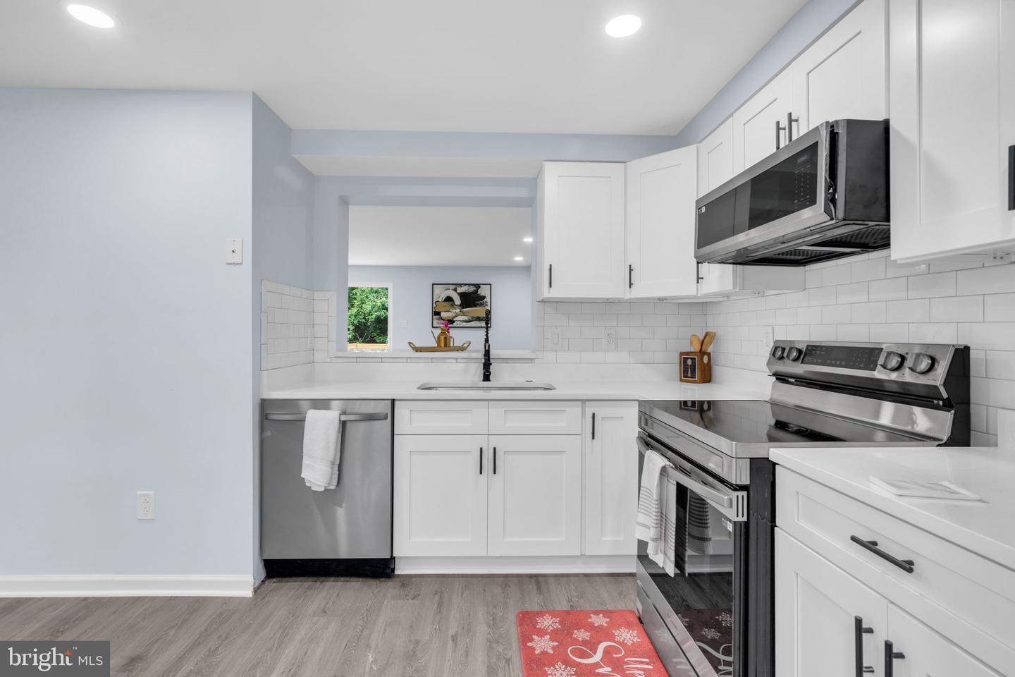 14680 STONE CROSSING CT, CENTREVILLE, Virginia 20120, 3 Bedrooms Bedrooms, 3 Rooms Rooms,3 BathroomsBathrooms,Residential,For sale,14680 STONE CROSSING CT,VAFX2244070 MLS # VAFX2244070