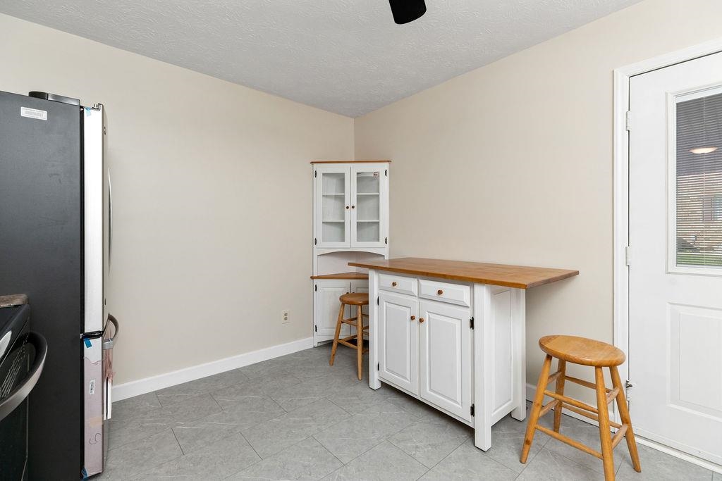 197 TINKLING SPRING RD, FISHERSVILLE, Virginia 22939, 4 Bedrooms Bedrooms, ,2 BathroomsBathrooms,Residential,Clatterbaugh,197 TINKLING SPRING RD,667287 MLS # 667287