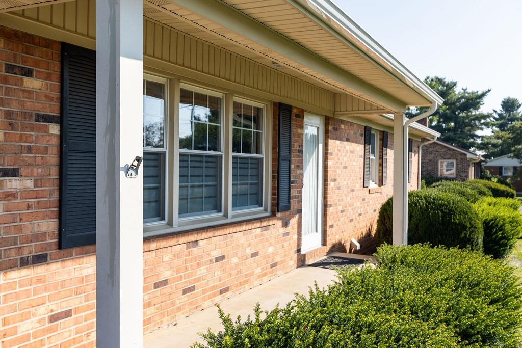 197 TINKLING SPRING RD, FISHERSVILLE, Virginia 22939, 4 Bedrooms Bedrooms, ,2 BathroomsBathrooms,Residential,Clatterbaugh,197 TINKLING SPRING RD,667287 MLS # 667287