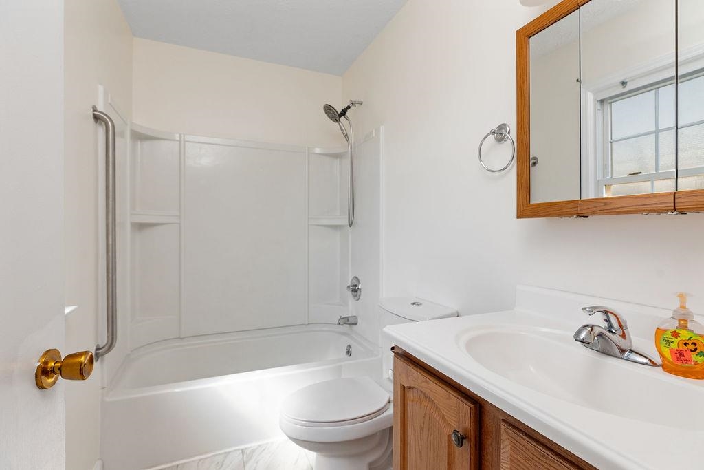 197 TINKLING SPRING RD, FISHERSVILLE, Virginia 22939, 4 Bedrooms Bedrooms, ,2 BathroomsBathrooms,Residential,Clatterbaugh,197 TINKLING SPRING RD,667287 MLS # 667287