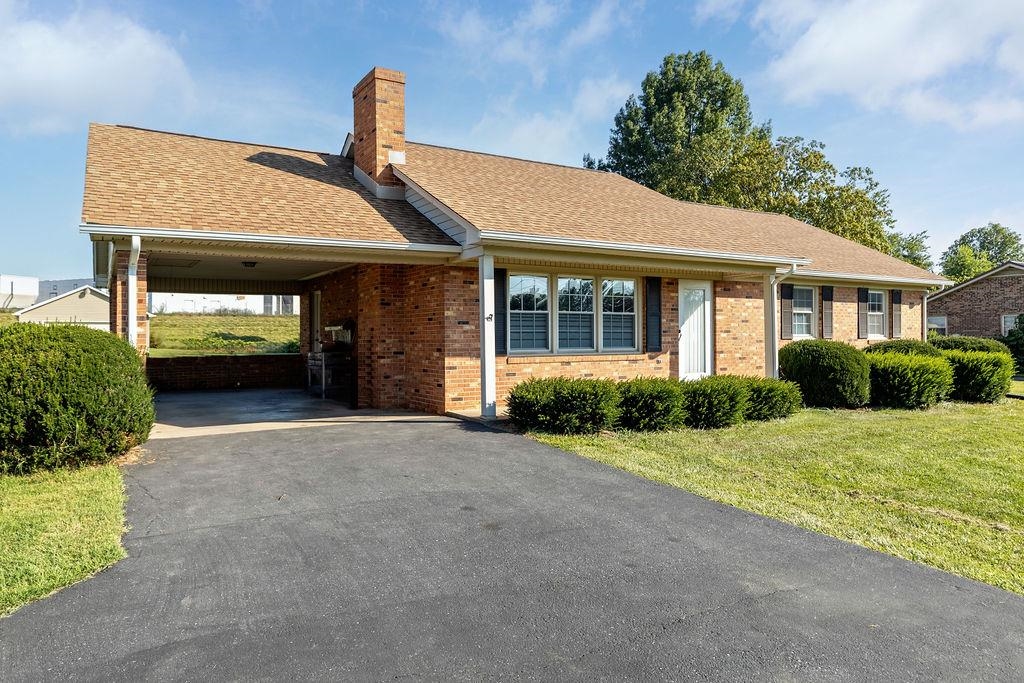 197 TINKLING SPRING RD, FISHERSVILLE, Virginia 22939, 4 Bedrooms Bedrooms, ,2 BathroomsBathrooms,Residential,Clatterbaugh,197 TINKLING SPRING RD,667287 MLS # 667287