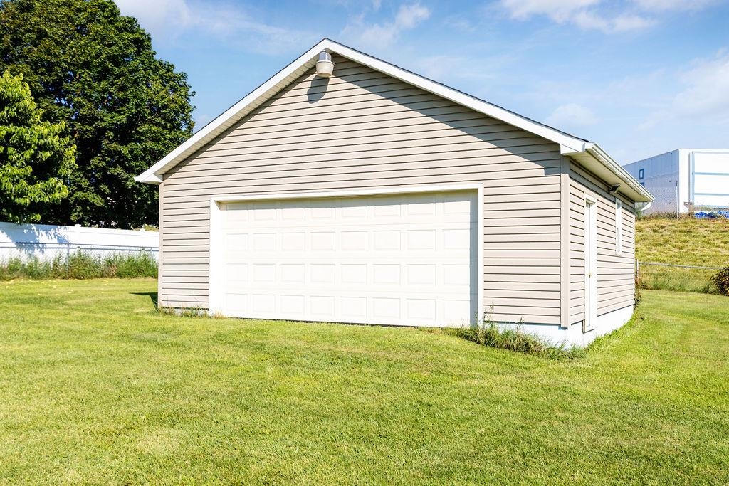 197 TINKLING SPRING RD, FISHERSVILLE, Virginia 22939, 4 Bedrooms Bedrooms, ,2 BathroomsBathrooms,Residential,Clatterbaugh,197 TINKLING SPRING RD,667287 MLS # 667287