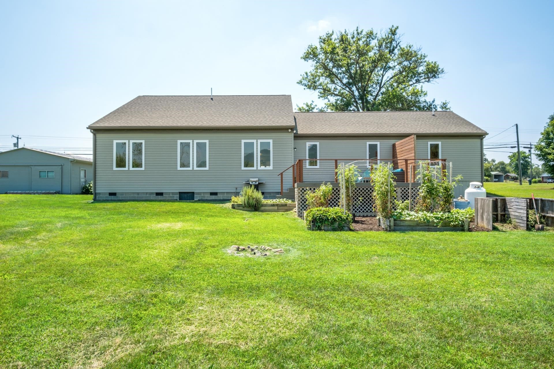 9133 MCGAHEYSVILLE RD, MCGAHEYSVILLE, Virginia 22840, 4 Bedrooms Bedrooms, ,3 BathroomsBathrooms,Residential,9133 MCGAHEYSVILLE RD,667289 MLS # 667289